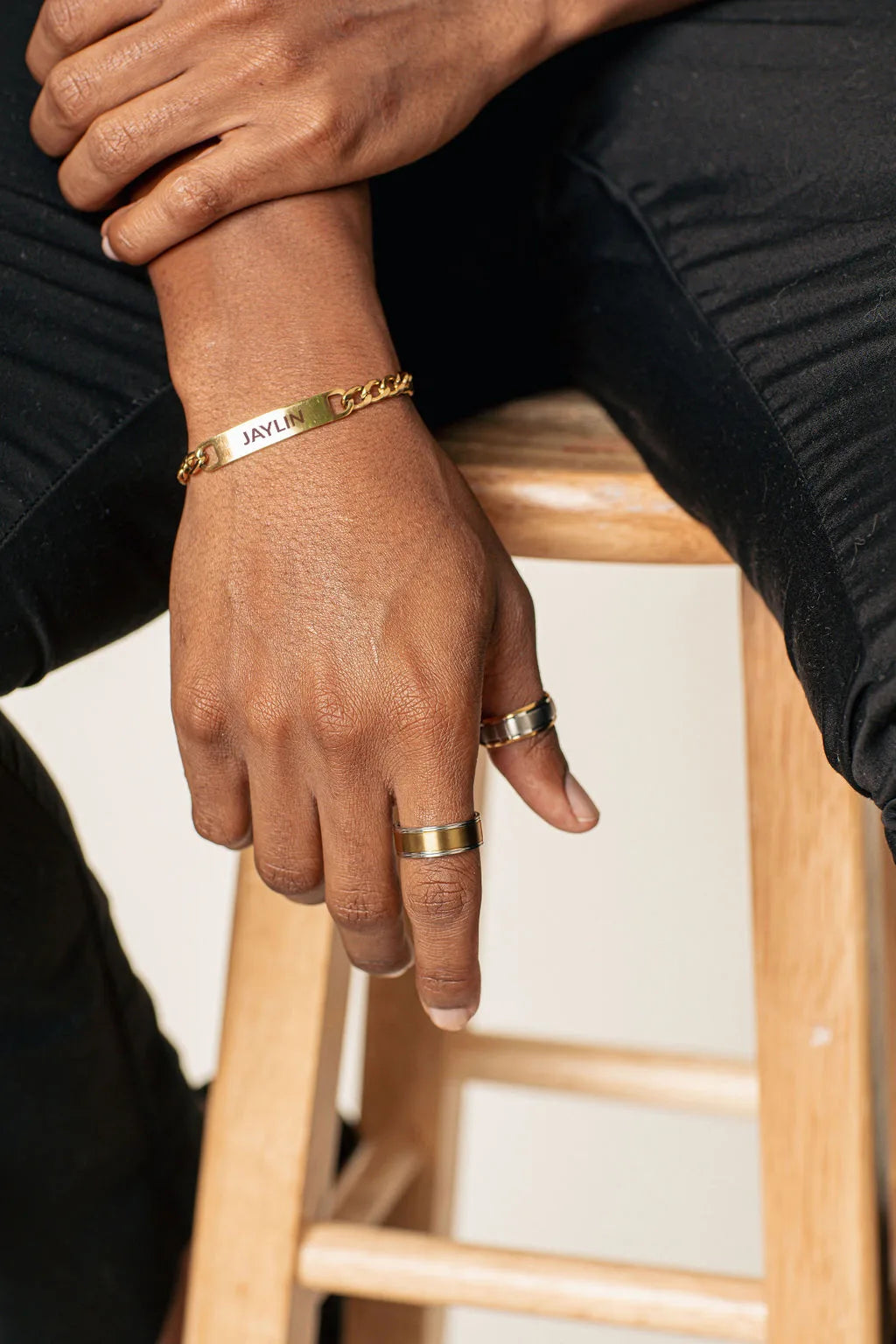 Stainless Steel Jewelry: Find out the Pros and Cons