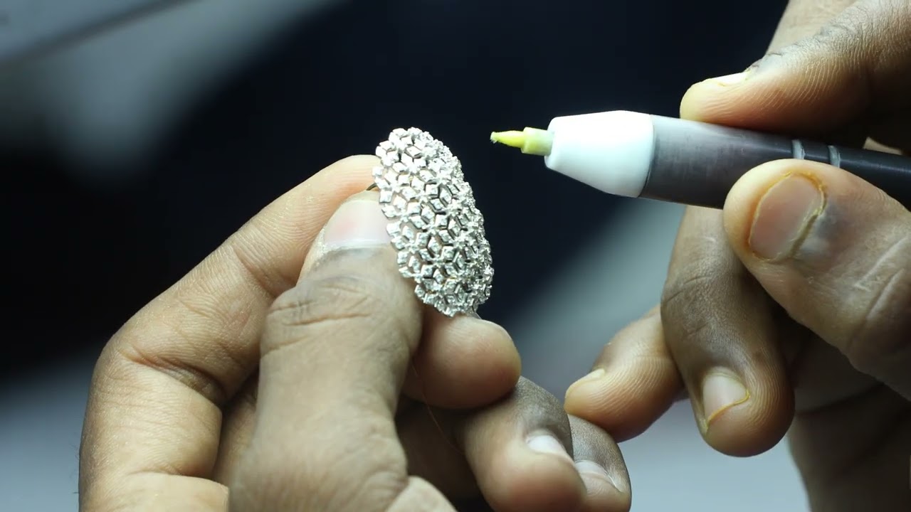 Behind the Scenes: Crafting Memories - A Virtual Tour of the Jewelry-Making Process